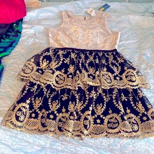 Gold and black girls dress size 16. NWT